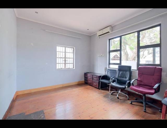 OFFICE FOR SALE IN ARCADIA